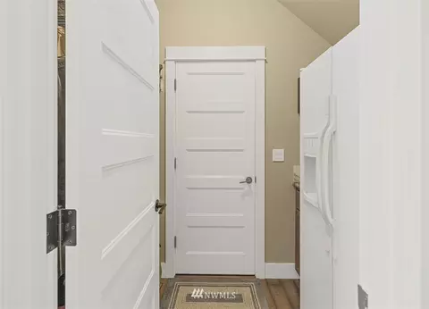 490 Sigrist Dr E, Enumclaw, WA 98022 photo 10