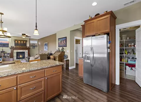 490 Sigrist Dr E, Enumclaw, WA 98022 photo 12