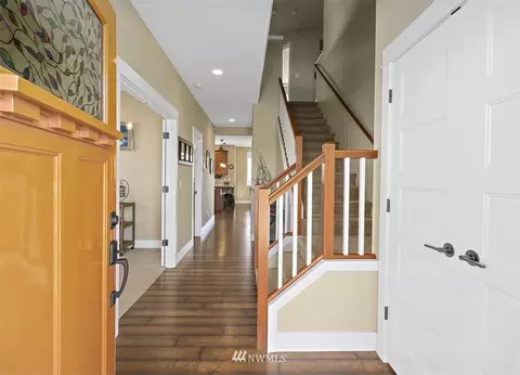 490 Sigrist Dr E, Enumclaw, WA 98022 photo 6