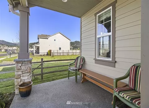 490 Sigrist Dr E, Enumclaw, WA 98022 photo 38