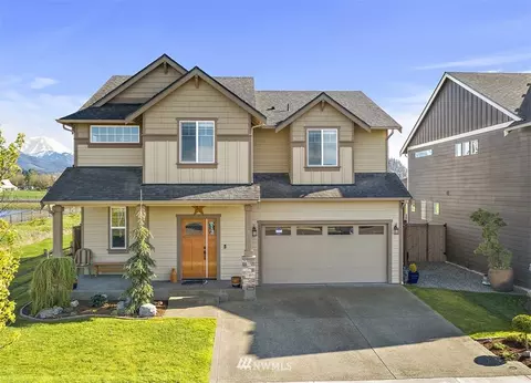 490 Sigrist Dr E, Enumclaw, WA 98022 photo 1