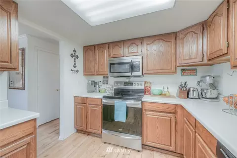 9720 Sharon Dr, Everett, WA 98204 photo 10