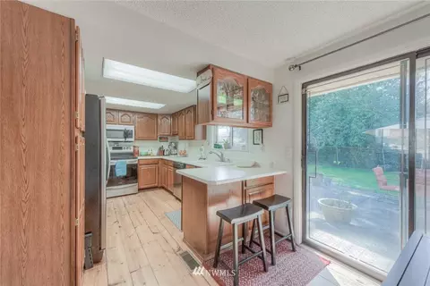 9720 Sharon Dr, Everett, WA 98204 photo 3