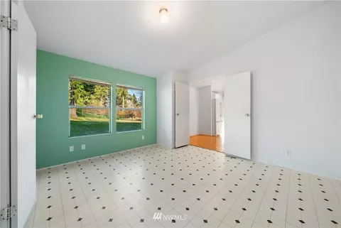 807 Tipsoo Loop S, Rainier, WA 98576 photo 12