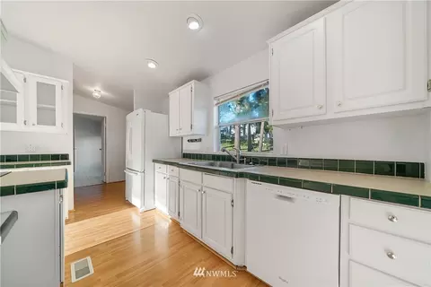 807 Tipsoo Loop S, Rainier, WA 98576 photo 6