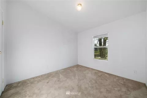 807 Tipsoo Loop S, Rainier, WA 98576 photo 16