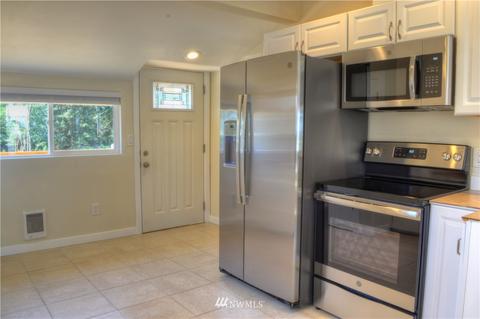 7702 Rainier Dr, Everett, WA 98203 photo 5