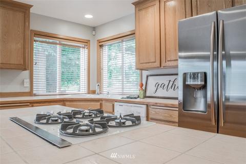302 172nd Pl SE, Bothell, WA 98012 photo 3