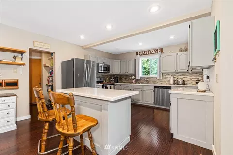919 Jackson St, Raymond, WA 98577 photo 8