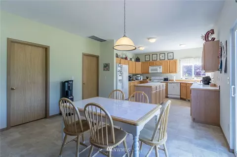 1002 Williams St NW, Orting, WA 98360 photo 16