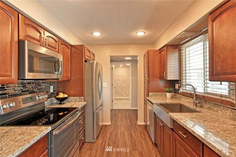 1025 N Park Dr, Everett, WA 98203 photo 9