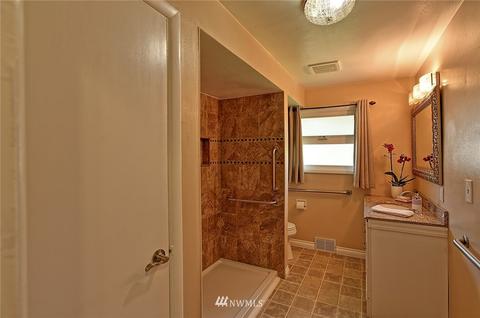 1025 N Park Dr, Everett, WA 98203 photo 17