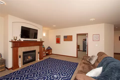 303 Ames St NE, Orting, WA 98360 photo 10