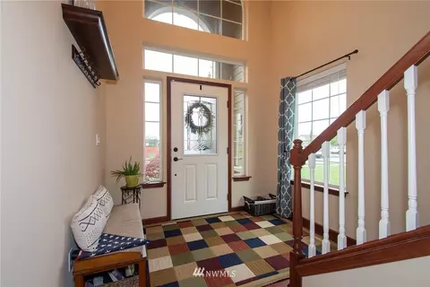 303 Ames St NE, Orting, WA 98360 photo 3