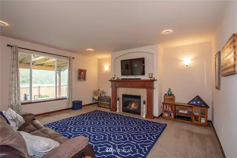 303 Ames St NE, Orting, WA 98360 photo 8
