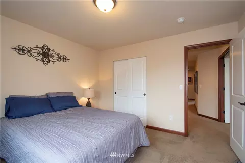 303 Ames St NE, Orting, WA 98360 photo 28