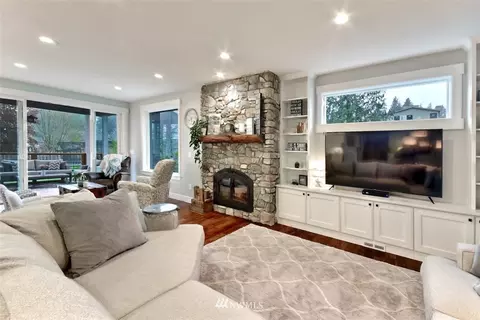 16019 Cascadian Way, Bothell, WA 98012 photo 20