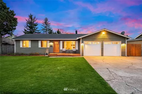 2362 Paramount Dr, Enumclaw, WA 98022 photo 1