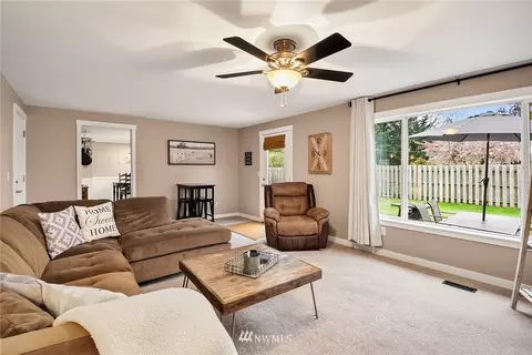 2362 Paramount Dr, Enumclaw, WA 98022 photo 15