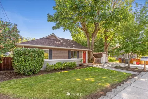 2115 E Grand Ave, Everett, WA 98201 photo 1