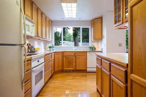 11812 NE 155th St, Bothell, WA 98011 photo 5