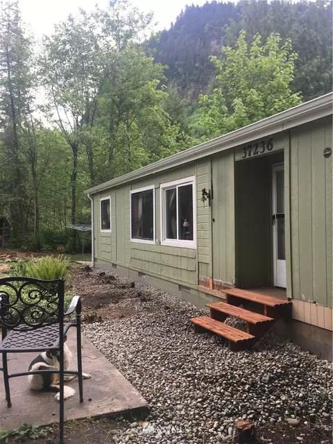 37236 W Lake Walker Dr SE, Enumclaw, WA 98022 photo 3