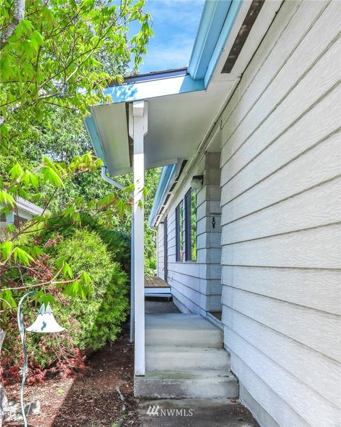 23717 Lake Dr E, Bothell, WA 98021 photo 33