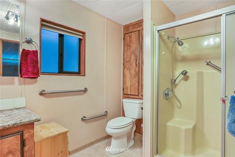 23717 Lake Dr E, Bothell, WA 98021 photo 19