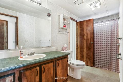 23717 Lake Dr E, Bothell, WA 98021 photo 25
