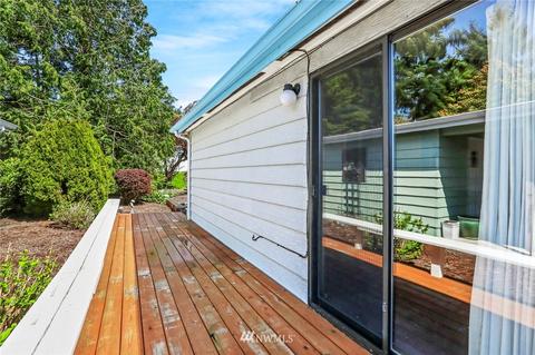 23717 Lake Dr E, Bothell, WA 98021 photo 35