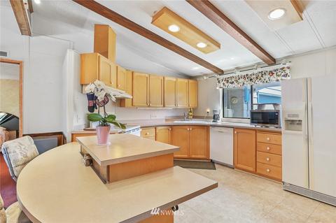 23717 Lake Dr E, Bothell, WA 98021 photo 6