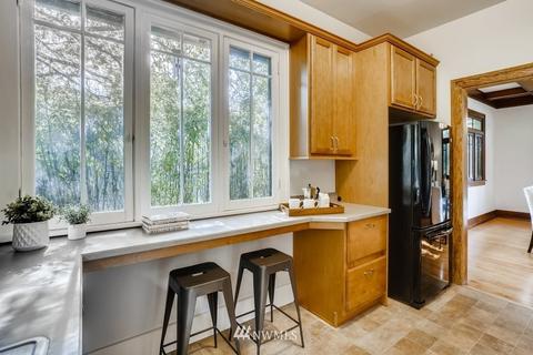 3111 E Ward St, Seattle, WA 98112 photo 9