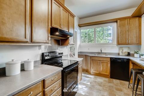 3111 E Ward St, Seattle, WA 98112 photo 11