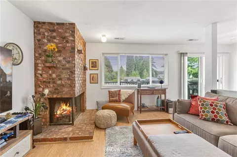 9517 NE 180th St #B104, Bothell, WA 98011 photo 4