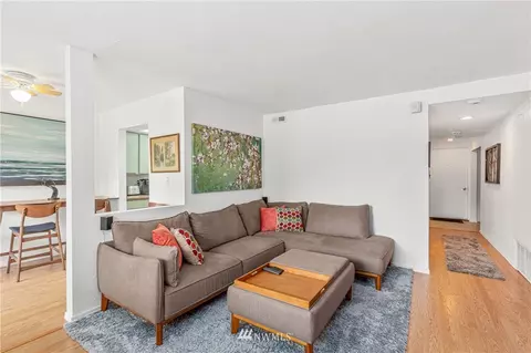 9517 NE 180th St #B104, Bothell, WA 98011 photo 17