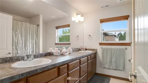 19011 4th Dr SE, Bothell, WA 98012 photo 18