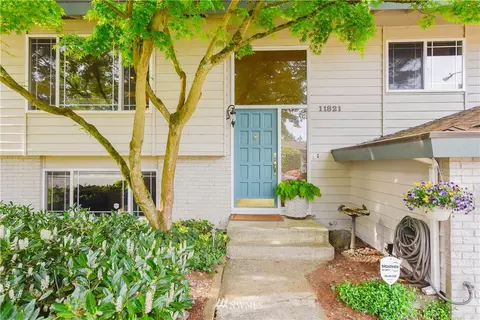 11821 NE 155th St, Bothell, WA 98011 photo 3