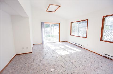 1925 73rd St SE, Everett, WA 98203 photo 3
