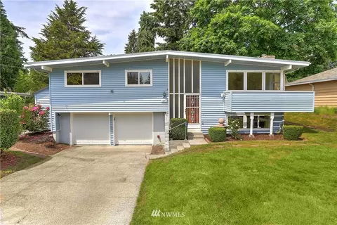 231 165th Ave SE, Bellevue, WA 98008