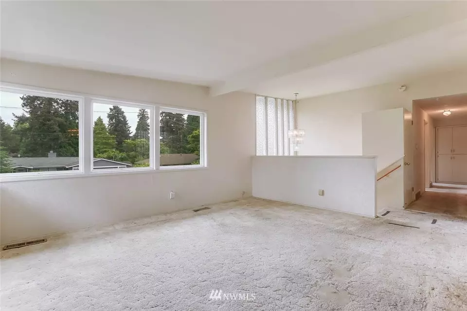 231 165th Ave SE, Bellevue, WA 98008 photo 6