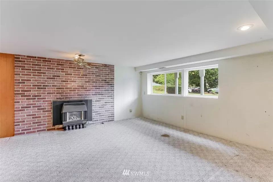  231 165th Ave SE, Bellevue, WA 98008 photo 18