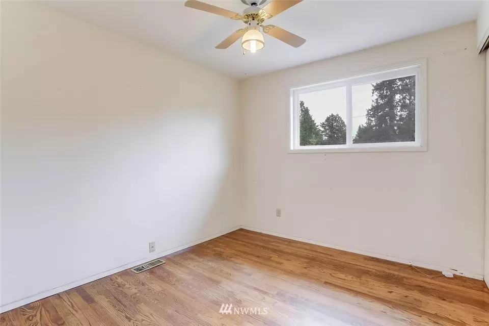  231 165th Ave SE, Bellevue, WA 98008 photo 15