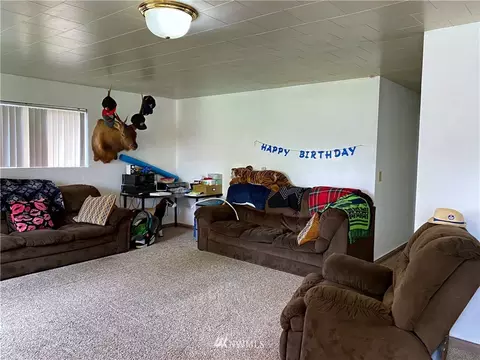 1252 9th Ave, Longview, WA 98632 photo 3