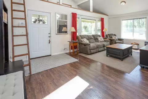 18310 Leach Rd E, Orting, WA 98360 photo 9