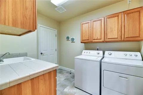 407 Rockefeller Ave, Everett, WA 98201 photo 38