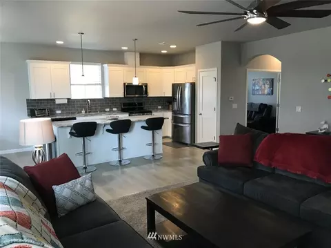 1802 203rd Street Ct E, Spanaway, WA 98387 photo 4