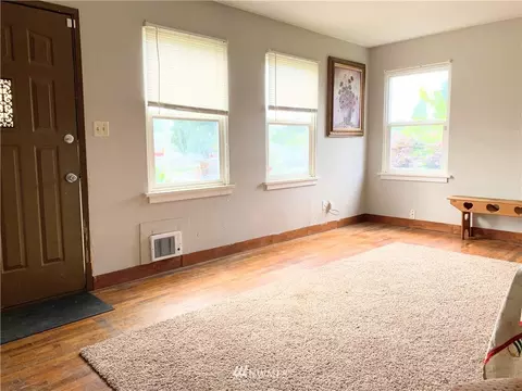 1303 Maple St, Everett, WA 98201 photo 3