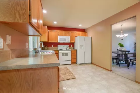 1107 181st Street Ct E, Spanaway, WA 98387 photo 6