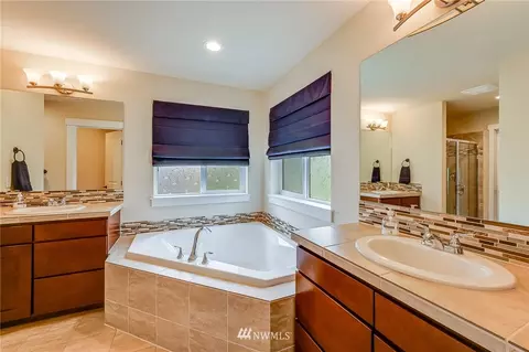 18924 10th Dr SE, Bothell, WA 98012 photo 18