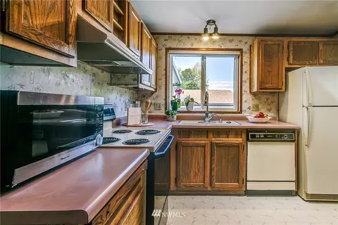 17229 119th Ave NE, Bothell, WA 98011 photo 9